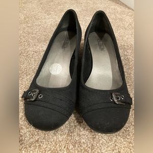 Seychelles low fabric wedge buckle black US 7.  Lightly used.